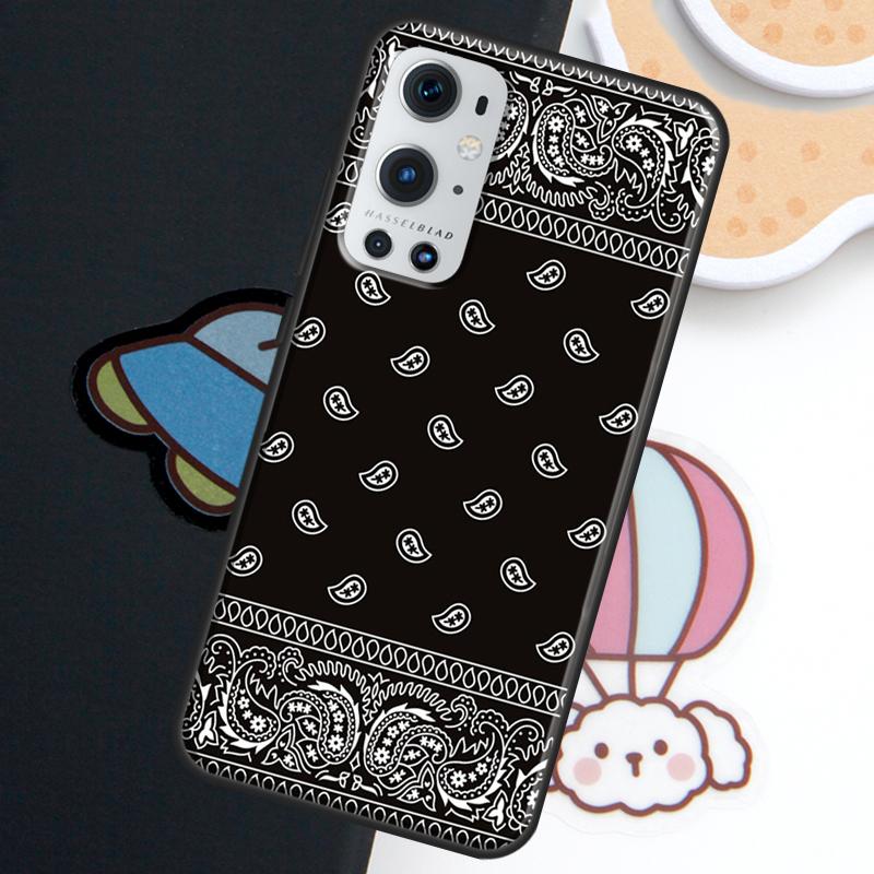 Black Bandana Paisley For Realme GT7 GT6 15 Pro 10 11 12 14 13 Pro Plus C75 C71 C65 C55 C63 C61 C53 C67 C35 Case