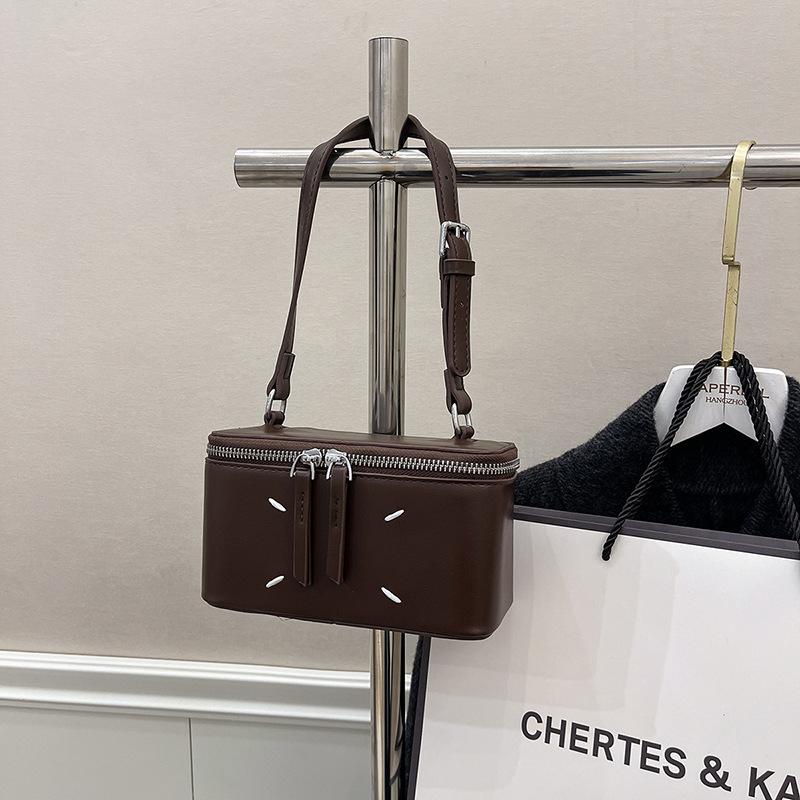 New niche design popular simple double pull cosmetic bag shoulder crossbody trendy women's bag fashion
