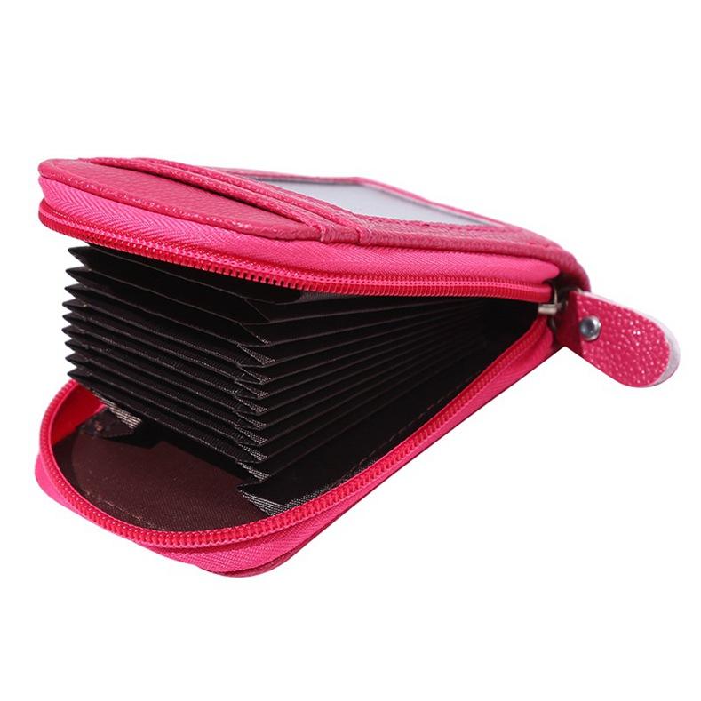 

Модный кожаный клатч с застежкой-молнией и вертикальным органом для карточек розы красного