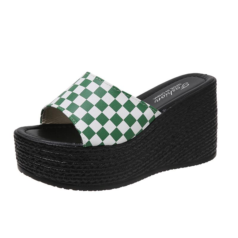 2025 Summer Women's Beach Sandals Women High Heels Platform Wedge Slippers Women Checkerboard Thick Bottom Slippers Zapatos