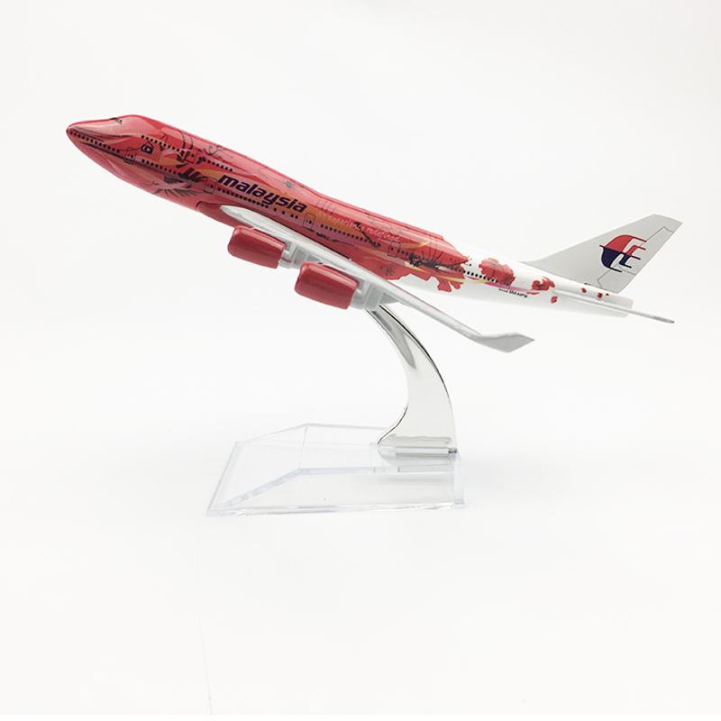 1/400 Scale 16cm Malaysia Airlines Big Red Flower Boeing 747 Aircraft Model Planel Airplane Diecast Metal Planes