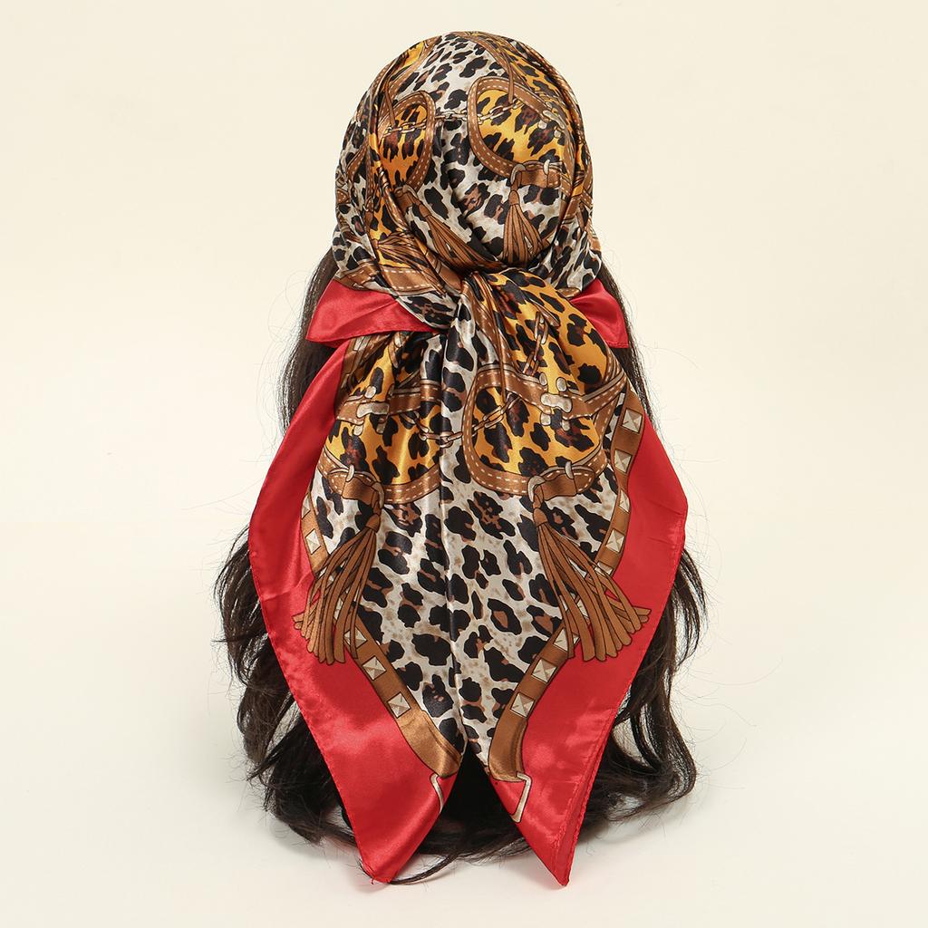 90*90cm Satin Silk Square Scarf Woman Fashion Kerchief Neck Head/Hair Scarves Bandana Handkerchief Leopard Print Chain Headscarf