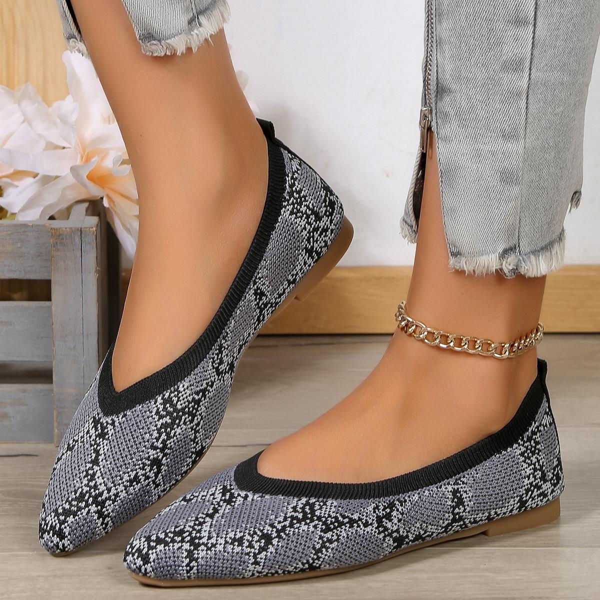 

Модные женские туфли на плоской подошве 2014 года, летняя мода, змеиный принт, острый носок, неглубокие женские туфли-лодочки, износостойкие повседневные мокасины 44