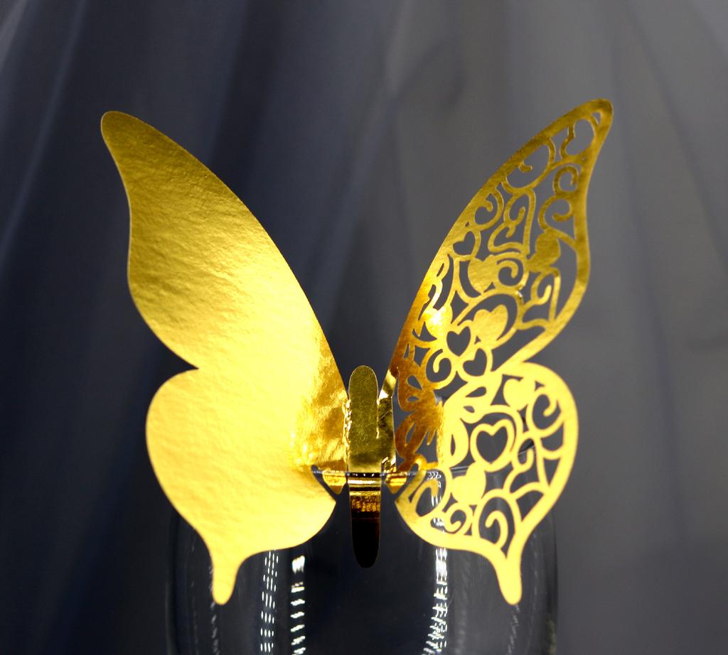 Hochwertige 50 Stück Tischkartenhalter Schmetterling Sitzkarten Hohlgeschnitten Weinkelch Dekoration Premium Hochzeitsfeier Zubehör