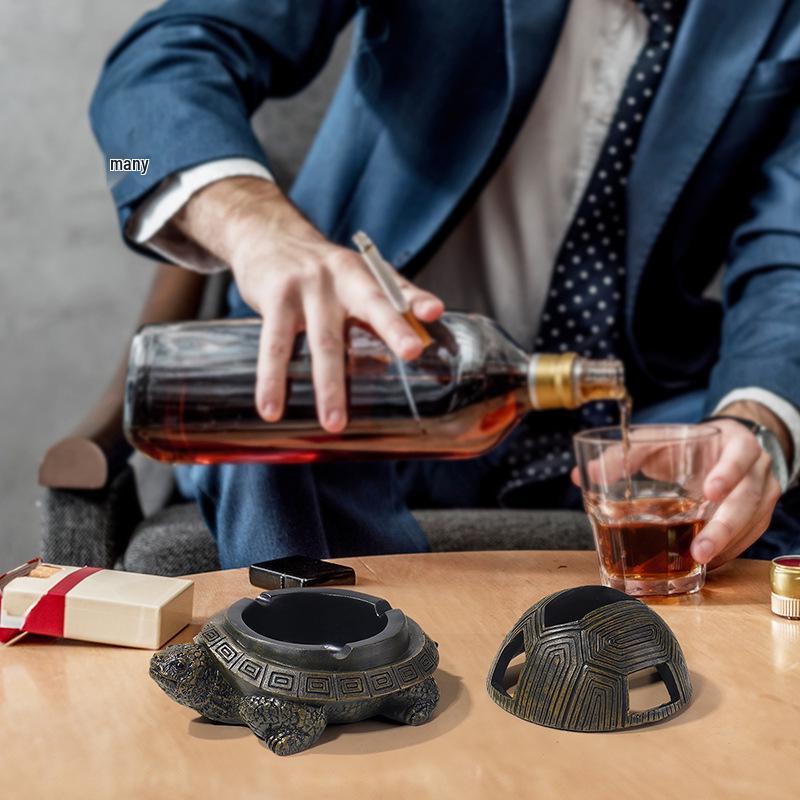 Retro Creative Turtle Ashtray with Lid - Unique Resin Ornament for Home, Bar, or Office