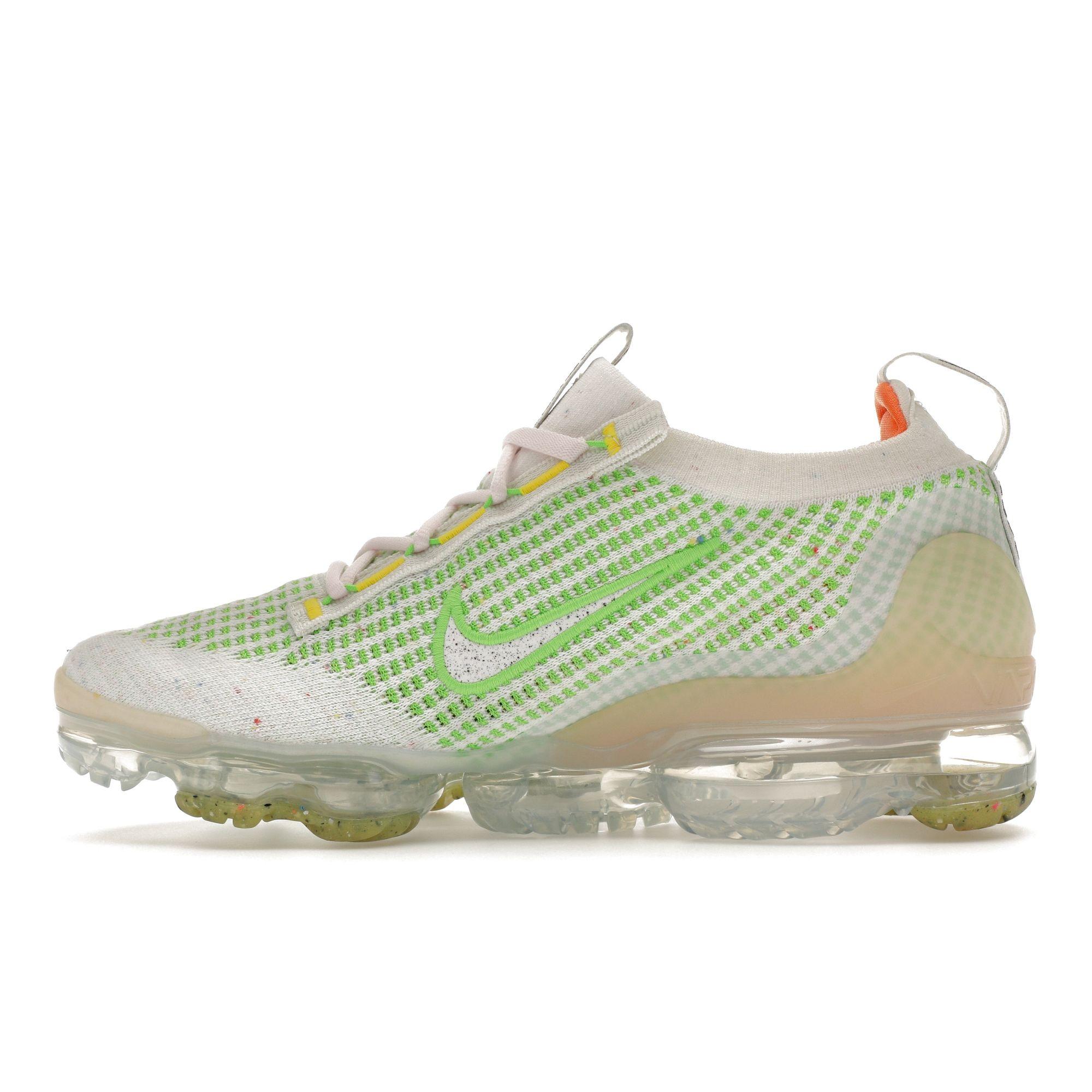 Nike Air VaporMax 2021 Flyknit Next Nature Feel Love женские кроссовки белые — фото 5