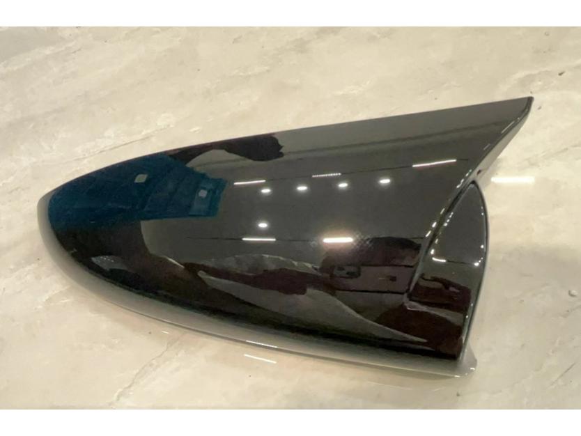 Applicable Hyundai Rearview Mirror Cover Trim - Carbon Fiber Pattern, Anti-Scratch Bull Horn Design