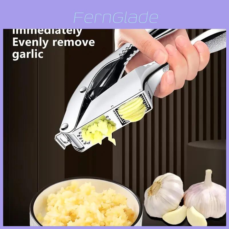 Moderne minimalistische Knoblauchpresse und -schneider aus Metall für den Heimgebrauch und als Geschenk