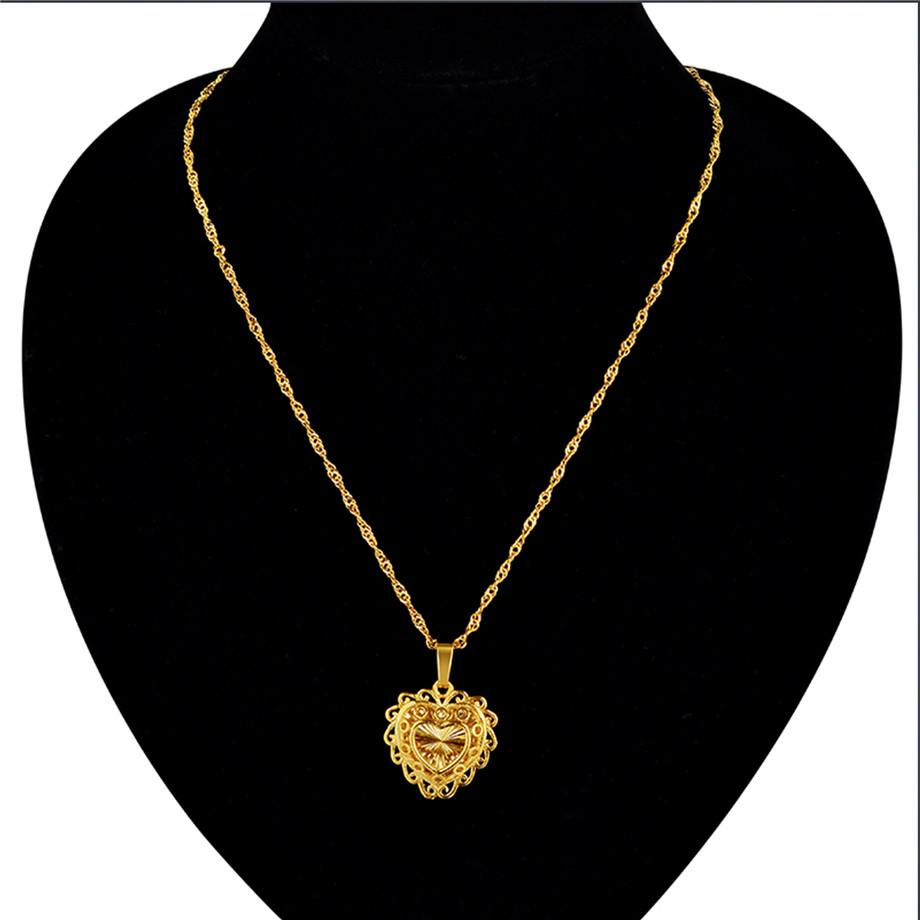 Heart Pendant Necklace for Women Golden Copper Metal Neck Chain Female Necklaces Jewelry for Girl