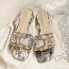 Nouvelles Pantoufles Plates Mode à Talon Épais pour Dames Strass Chaussures Femmes Confort Été Bout Ouvert
