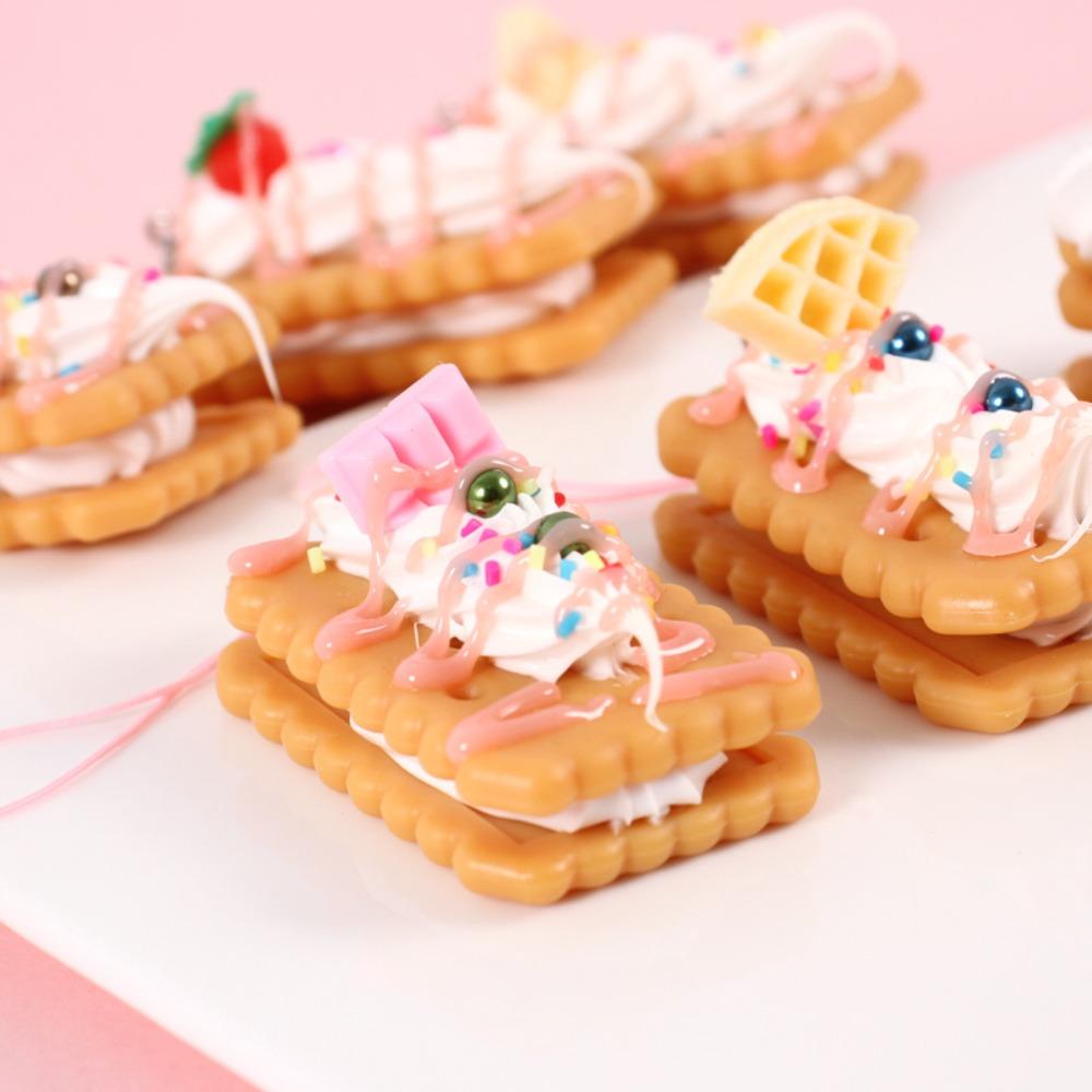 Cream Biscuit Model Cream Biscuit Key Ring Realistic Cookie Cartoon 3D Food Key Chains  Small Gift