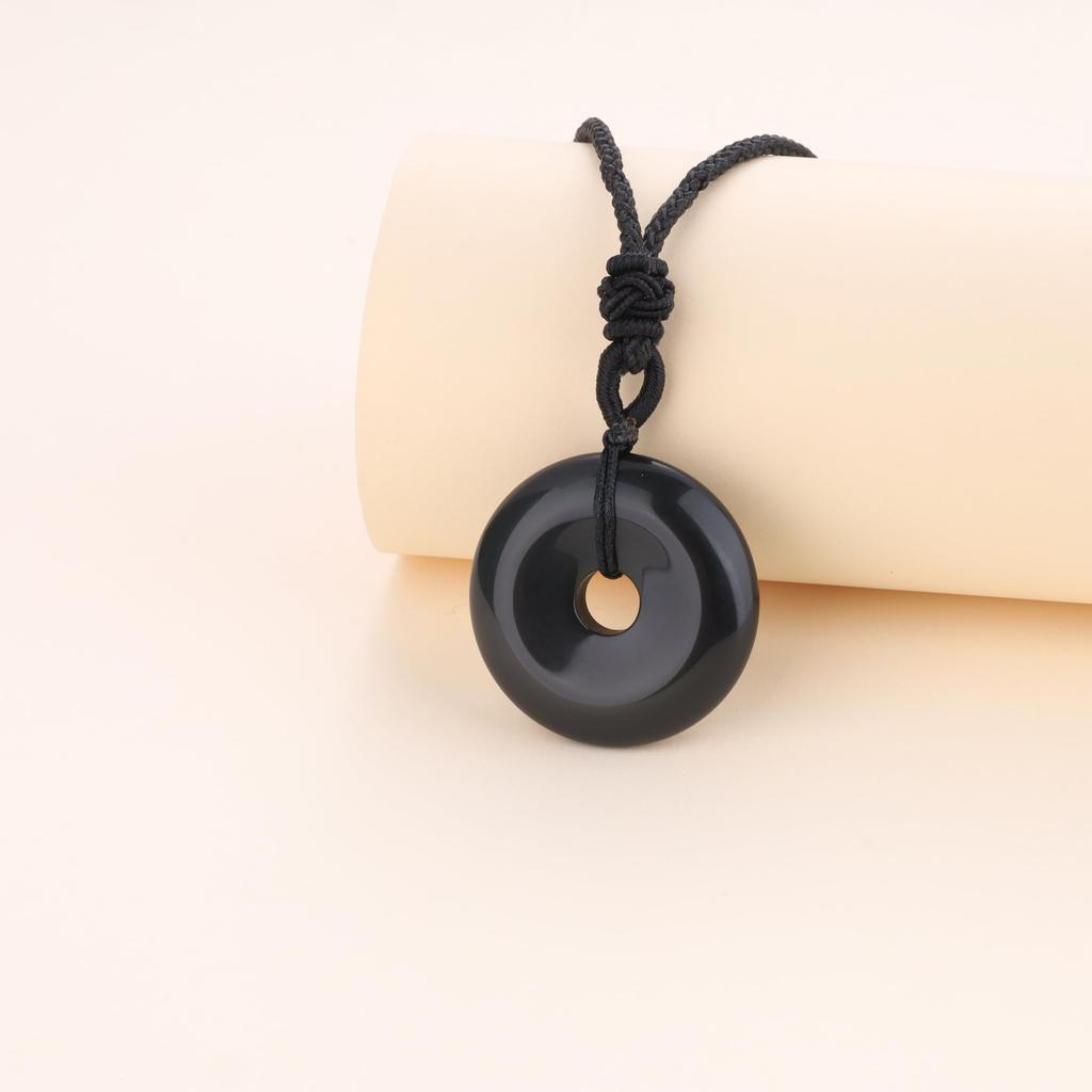 Obsidian Pea Disc Amulet Power Stone Necklace [Koai] (Unisex)