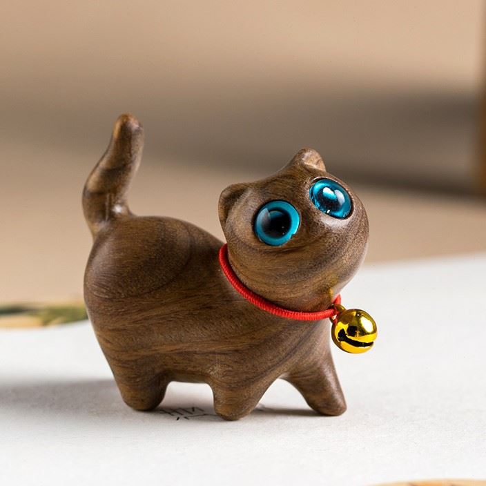 Mini Lovely Wooden Lucky Cat Figurine Desktop Book Nook Ornament Home Decor Kids Event Souvenirs Holiday Gifts New Year's Decor