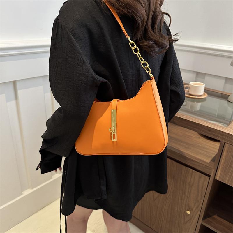 Stylish Pu Spring Collection Crossbody Bag For Women In Versatile Colors With Chic Design
