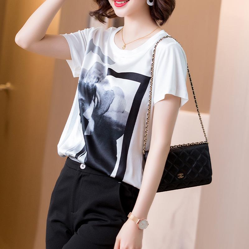 Women's White Silk-Cotton Splicing T-Shirt: 2025 Summer Loose-Fit Korean Style with Mulberry Silk and Short Sleeves, Printed Design.
