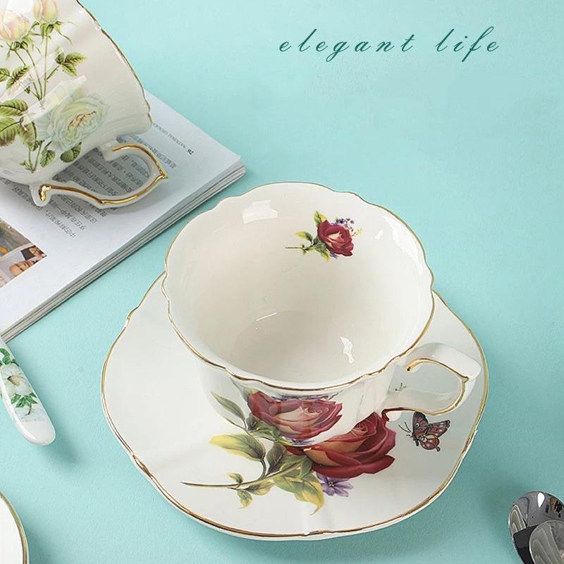 Elegantes Keramik-Kaffeebecher- und Untertassen-Set im englischen Stil mit Goldrand