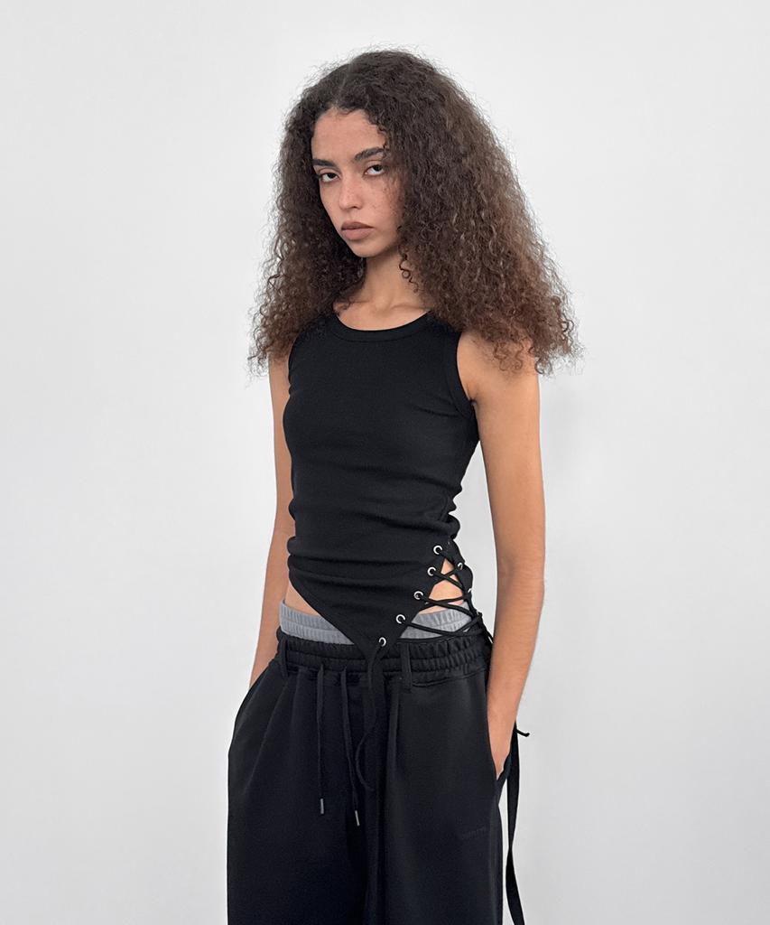 Saendeulig String Layered Sleeveless_Black