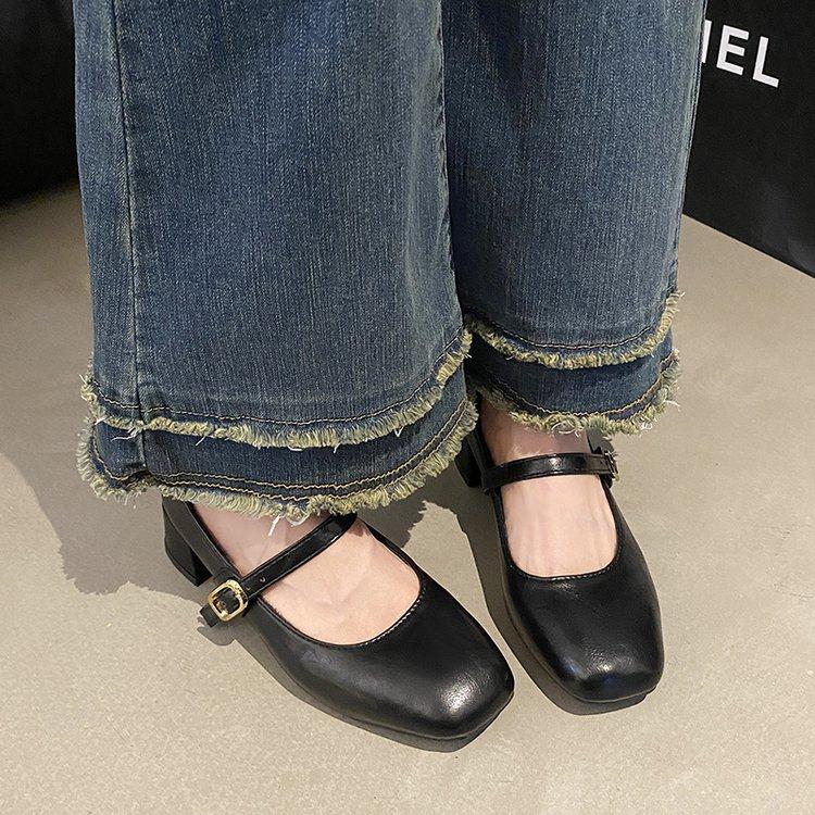 Small and comfortable feet, soft-soled Mary Jane shoes for women's 2025 autumn new retro coffee-colored one-pedal low-heeled square head single shoes
