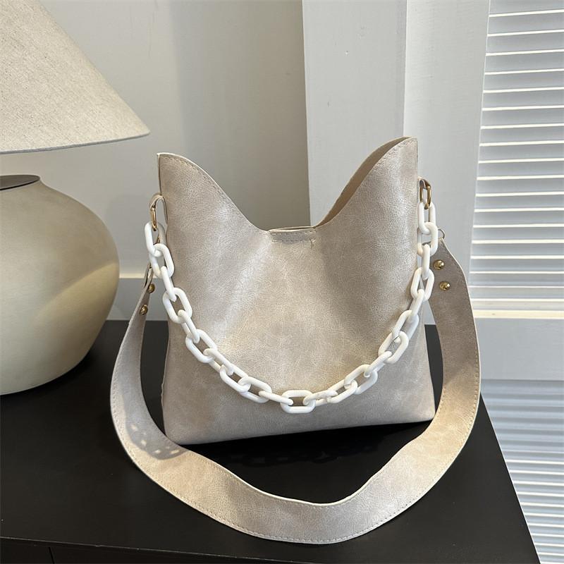 Fashionable Large Capacity Women's Bucket Bag 2023 Winter New Korean Version Trendy Shoulder Handbag