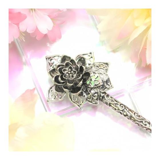[Miaomyao] Antique Lotus Flower Hairpin - Black & Silver - Single Stick Hair Accessory for Kimono, Yukata, and Formal Updos
