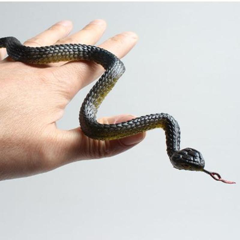 45cm Realistic Rubber Snake Simulation 3D Anaconda Toys Rubber Fake Snake Halloween Decoration Ornament Gift for Children