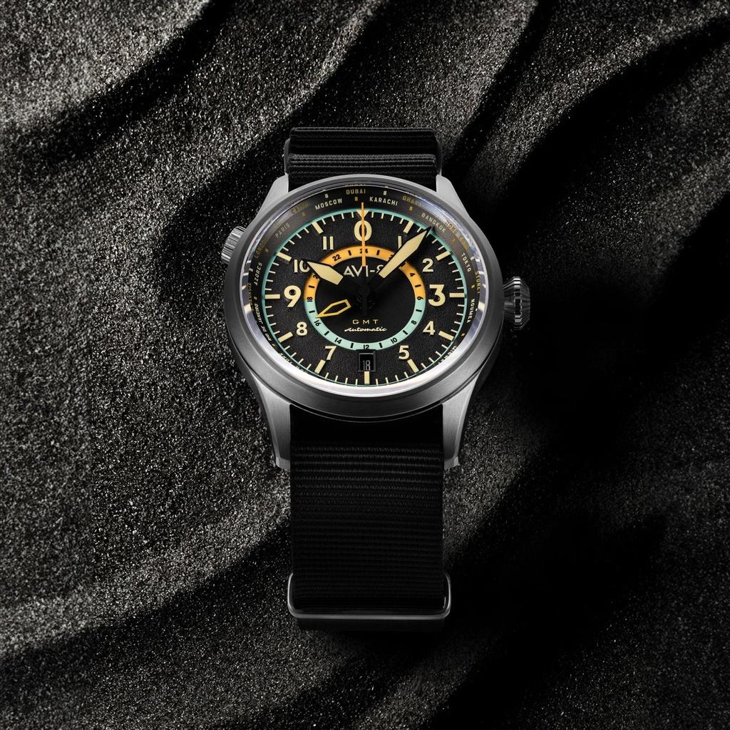 AVI-8 Flyboy Wingman Worldtimer GMT tropický šedý ciferník automatický AV-4120-04 pánské hodinky s extra páskem