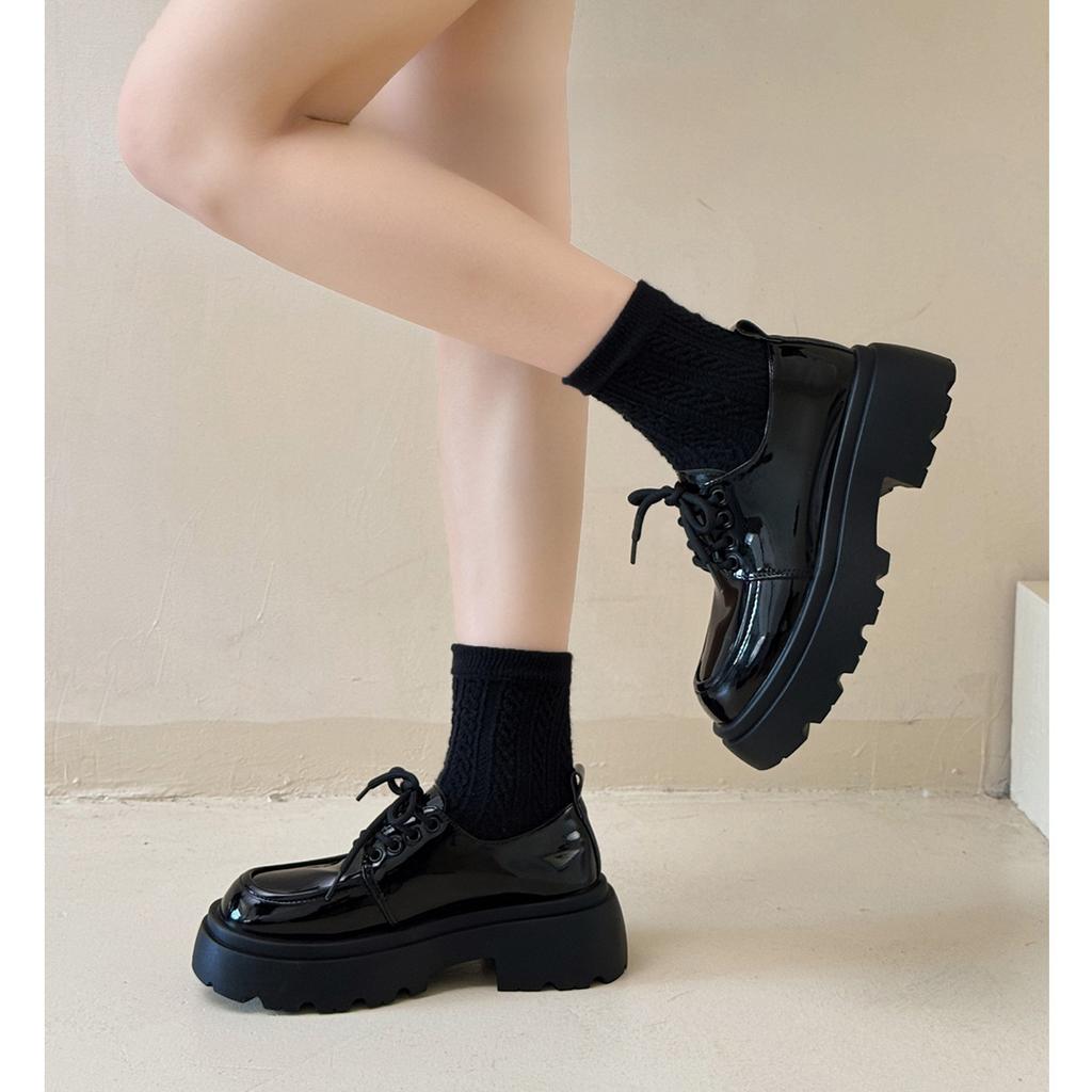 Small leather shoes for women's British style 2025 new spring and summer with skirt jk single shoes black commuter platform loafers for women