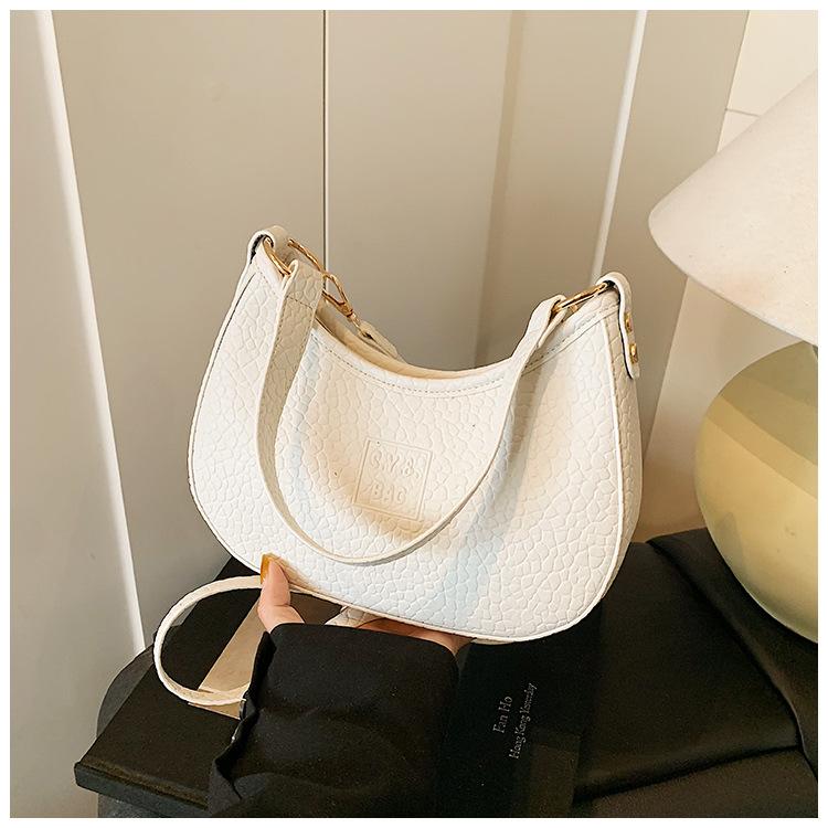 

Модная сумка на плечо класса люкс 2025 новая нишевая универсальная сумка подмышку сумка-мессенджер из мягкой кожи белый