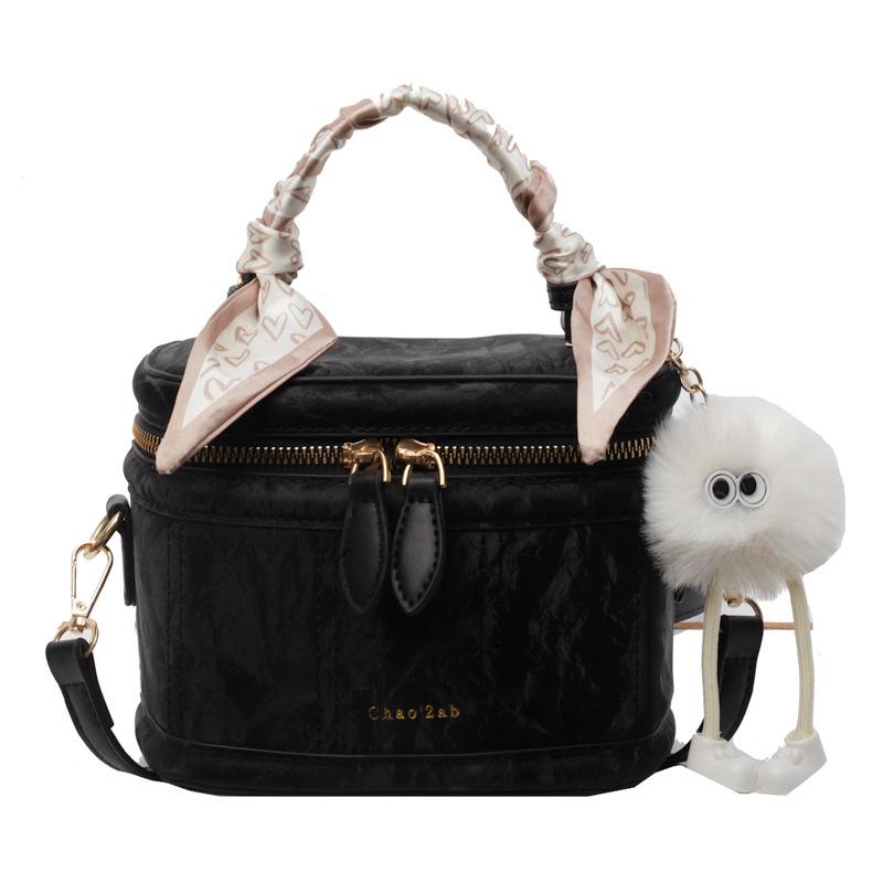 Portable box bag women's 2025 new retro fashion bucket bag high-end niche commuter versatile messenger bag