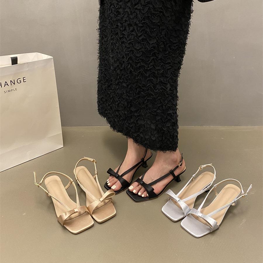 2025 spring and autumn new French square head high heels women's Roman sandals wear toe flip-flops shoes versatile