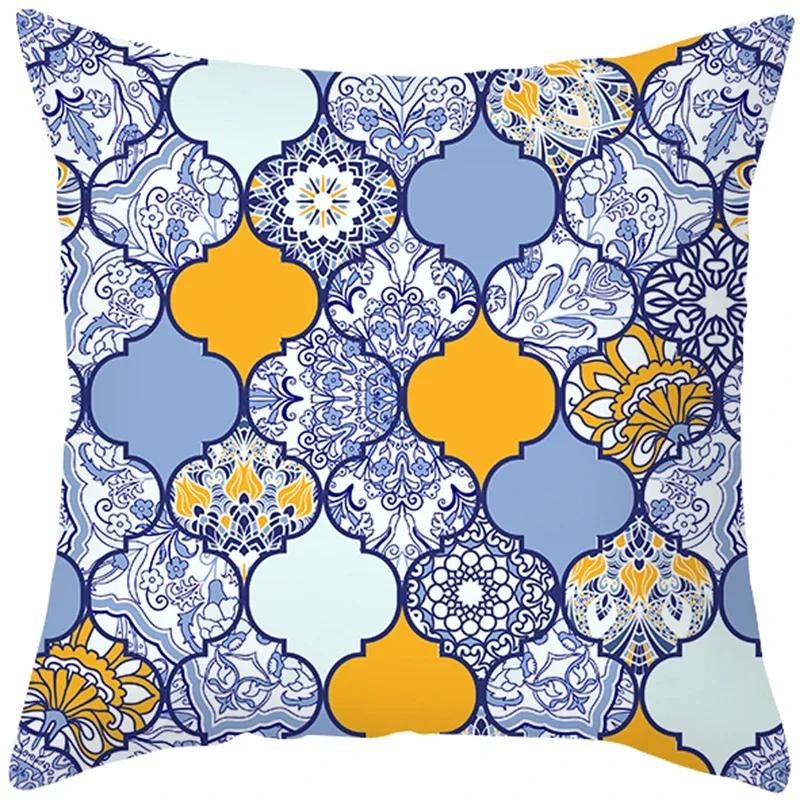 Home Decor Blue and White Floral Pattern Pillow Covers Pattern Cushion Cover Suitable for Sofa Bedroom Car Pillow Cover