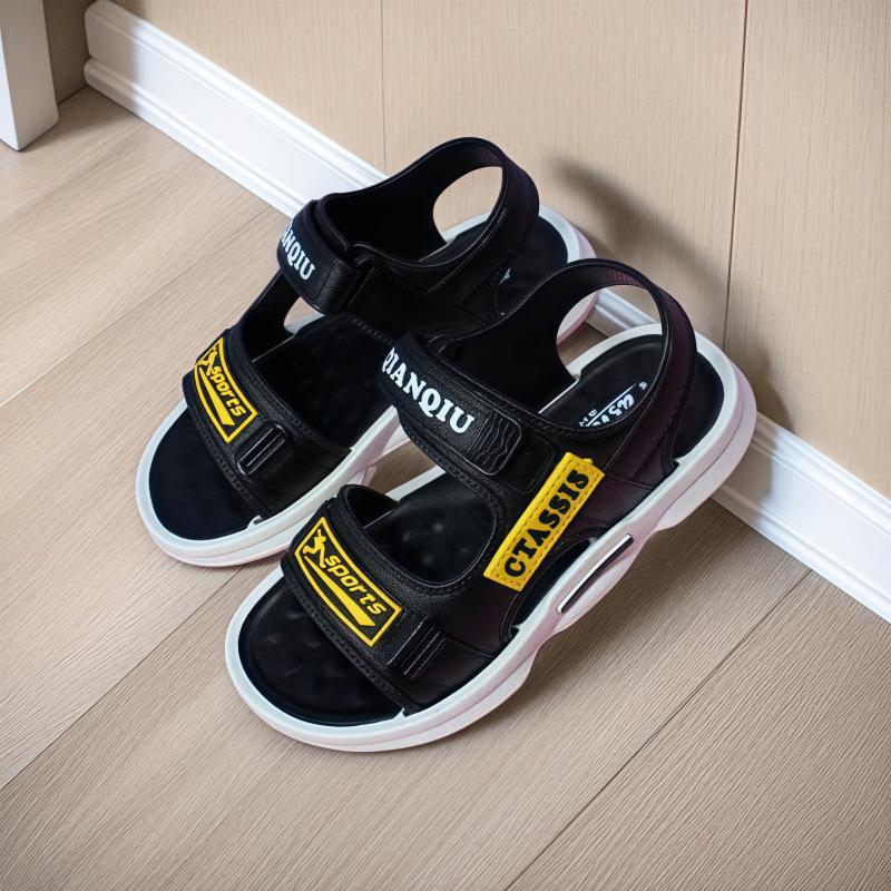 Children's sandals boys slippers summer new beach shoes outdoor middle and older children's cool slippers