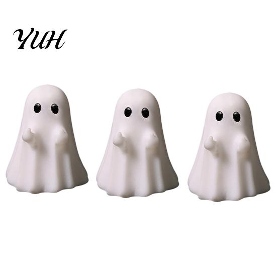Decorative Holiday Miniatures 3Pcs Mini Ghost Figurines for Halloween Decorations, Resin Middle Finger And Small Dolls Centerpieces Heart Ornaments