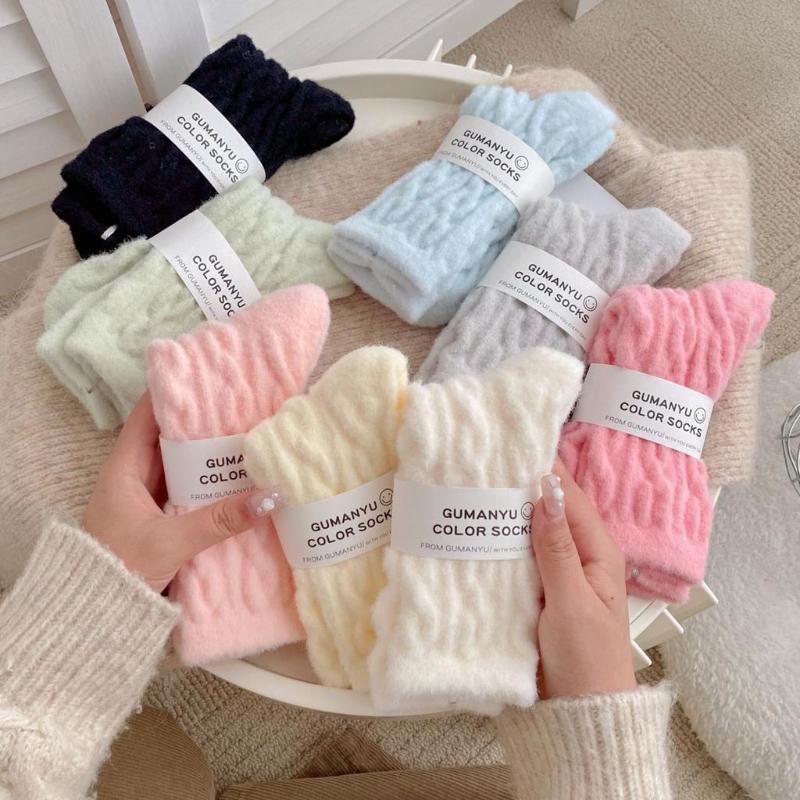 1/5 PCS Autumn and Winter Women's Plus Velvet Thickened Cold-proof Warm Plush Socks