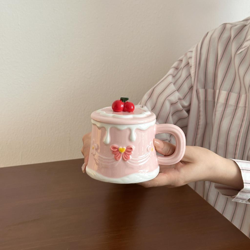 Hochwertige handbemalte Kirschkuchen-Tasse Keramiktasse Trinkwasserbecher Praktisches Geburtstagsgeschenk für Mädchen