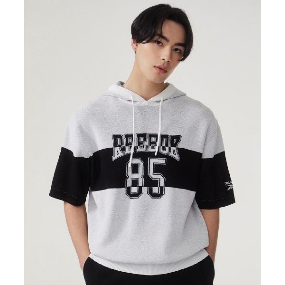 

Толстовка с коротким рукавом Reebok Varsity, черная 90