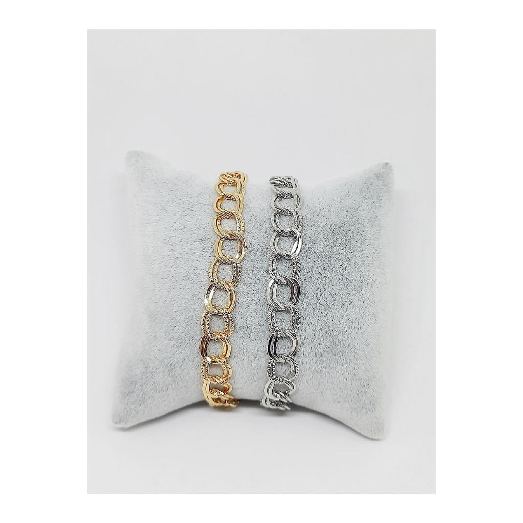 Set mit 10 silberfarbenen Kettenarmbändern