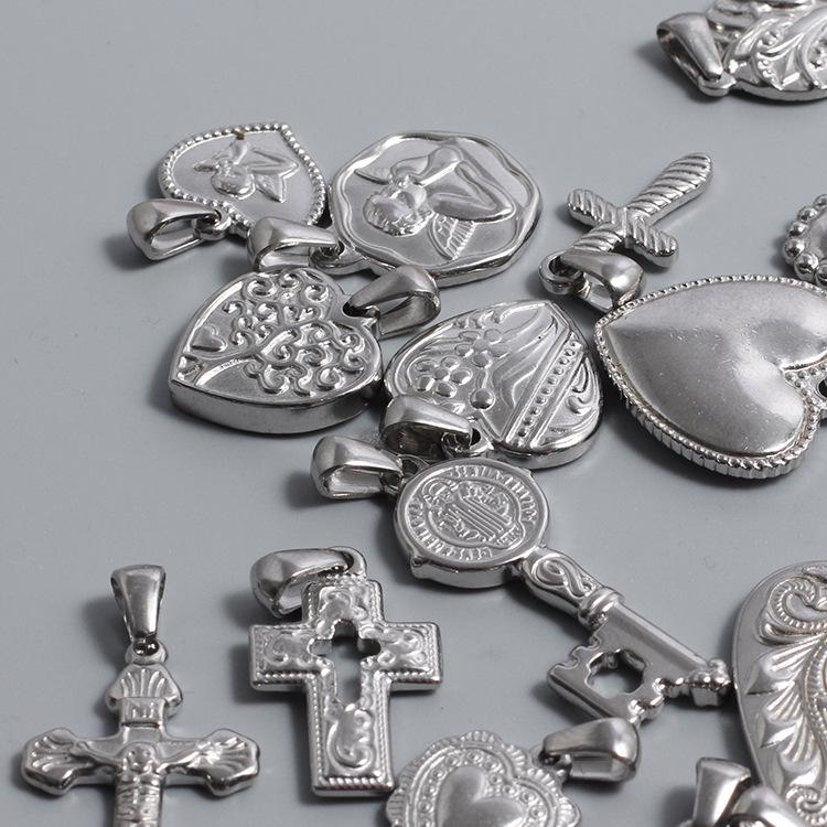 Retro Titanium Steel Cross Necklace Pendant - Stainless Steel DIY Jewelry Accessory, Fade-Resistant
