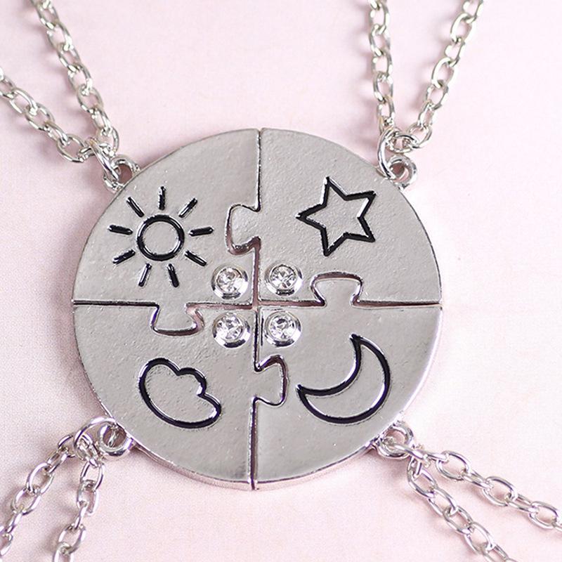 

Набор из четырех предметов: ожерелья со звездами, луной, солнцем и облаком для лучших друзей