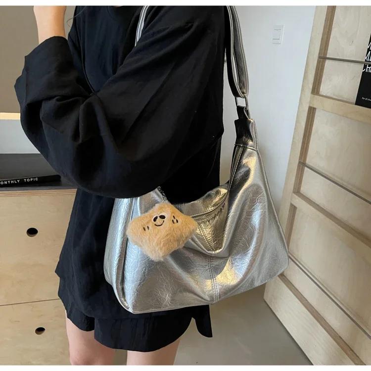 Casual soft material  retro large capacity bag autumn new classic atmospheric exquisite all-match women's bag