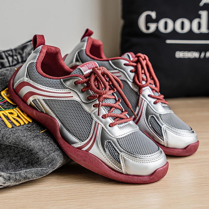 

Summer new fashion versatile comfortable breathable sports shoes mesh breathable trend lightweight casual shoes men s shoes 39 красный