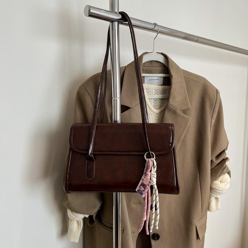 Large Capacity Underarm Bag Women's 2025 Spring and Summer New High-value Handbag Versatile Fashion Shoulder Bag