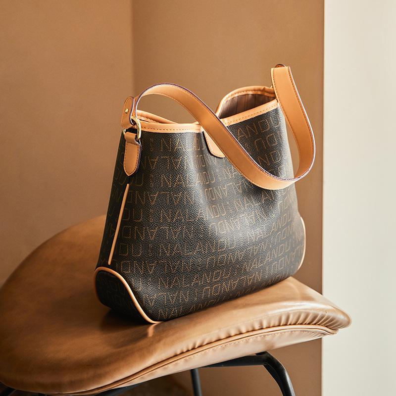 

Mrs. Qiao Women s Bag 2025 New Single Shoulder Bag Large Capacity High-end Tote Bag Commuter Women s Bag Upper Width28CM Lower Wid