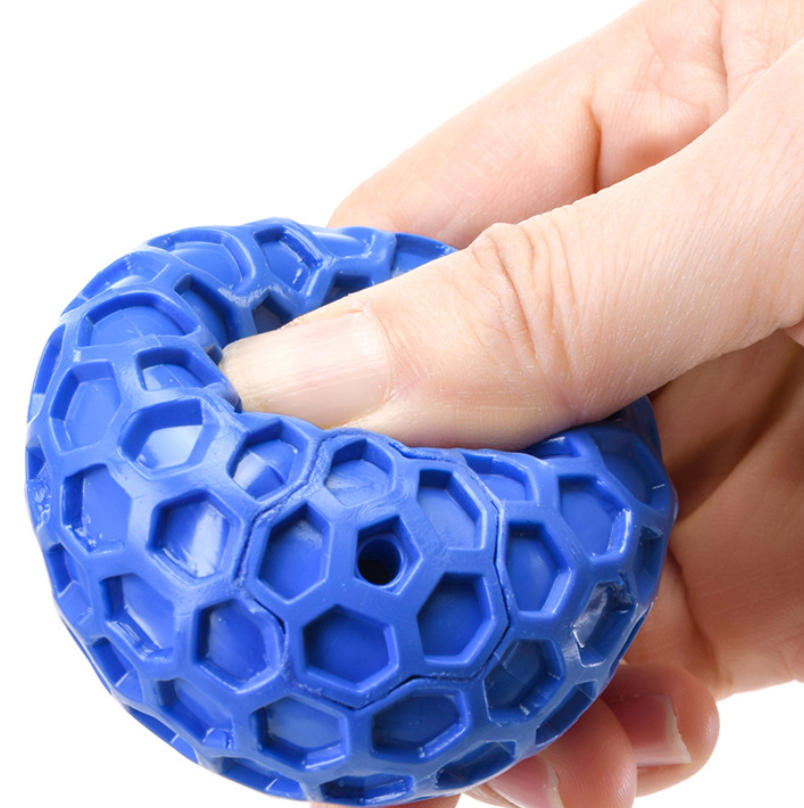 Interactive Honeycomb Durable Natural Rubber Squeaky