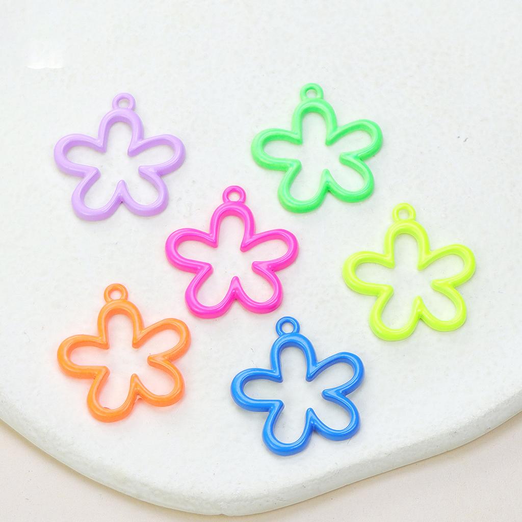 Elegant Hollowed Five Petal Flower Pendant Small Flower Charm DIY Necklace Accessory Gift for Jewelry Making Supplies
