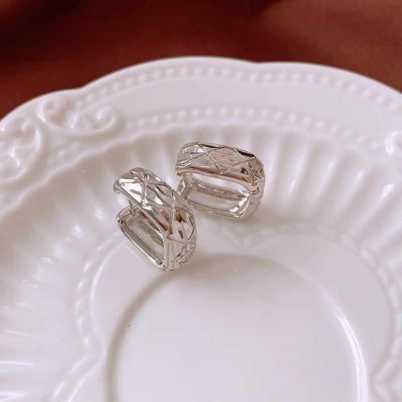 Planet Letter Silver Needle Earrings Niche Stud Earrings Light Luxury High Sense Versatile Earrings