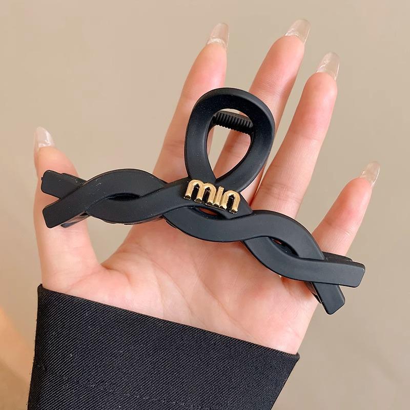 Elegant Large Hair Claw Clip for Thick Hair - High-End Korean Updo Shark Clip