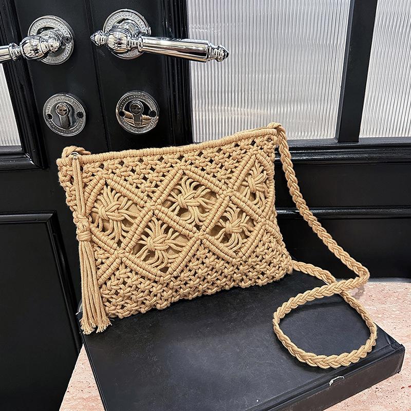 Fashi Woven Hollow Out Shoulder Bags Summer Crossbody Beach Travel Handbag Female Tassel Bag Women Messenger Bags