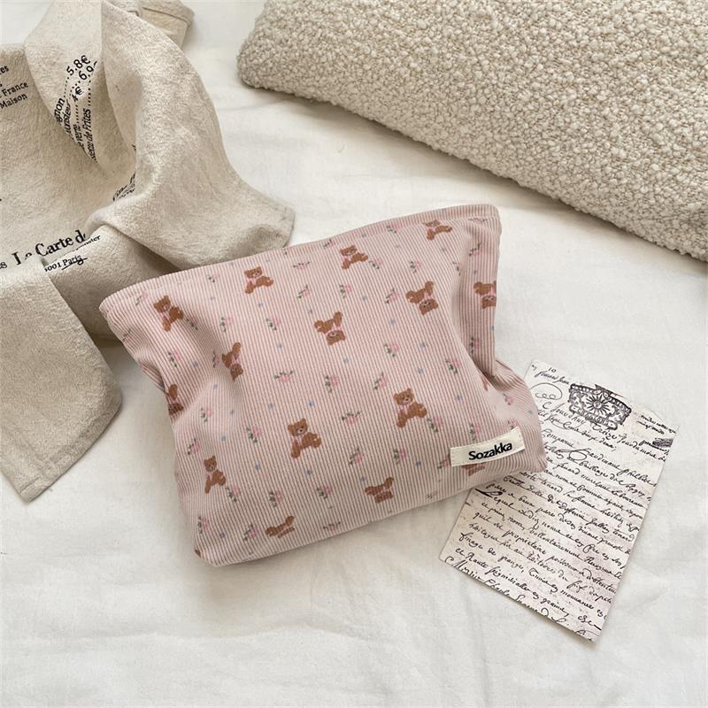 

Милая косметичка Hello Kitty с цветочным мишкой из вельвета, большая вместительная портативная дорожная сумка для туалетных принадлежностей, сумка для организации хранения, девчачий подарок