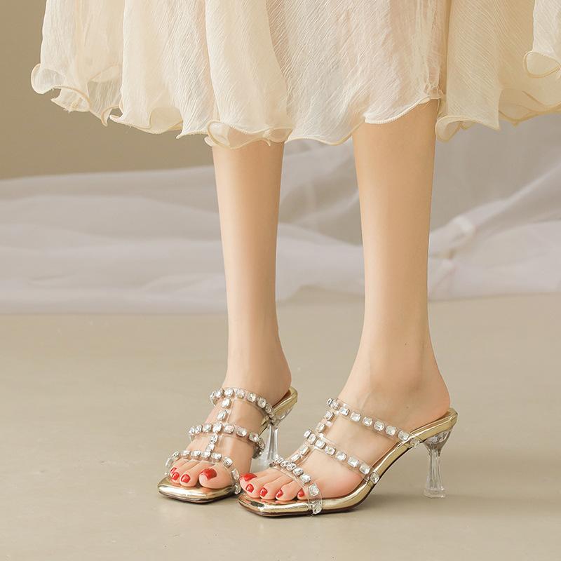 

Тапочки на высоком каблуке Fairy Wind, женская летняя одежда 2025 года, новые прозрачные тапочки со стразами, односложные, с кристаллами, на толстом каблуке 40